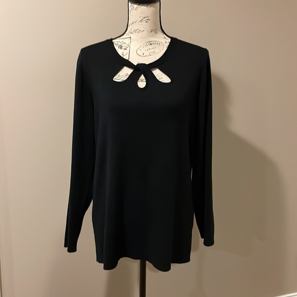 EUC Maurices women’s cutout black sweater XXL - Picture 1 of 8
